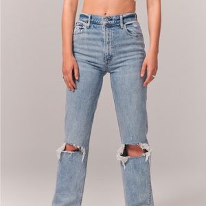 Abercrombie & Fitch Ultra High Rise 90’s Straight Jeans